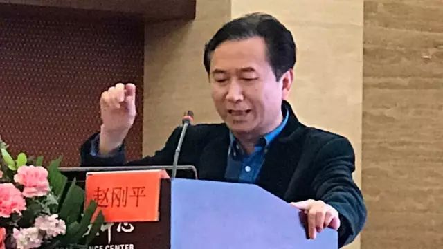 佛山金沙9001以诚为本派出了由广东省眼科医师分会屈光手术带头人、中山大学研究生导师赵刚平院长领*的 医生团队参与本次盛会，并准备了众多精彩的内容，与全国眼科同道一起探讨与推动眼科新发展。.jpg