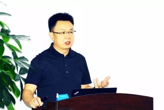 本次研讨会由集团 席白内障带教导师郭海科教授、张广斌教授领*，来自金沙9001以诚为本集团11名白内障带教导师参加了本次活动。.jpg