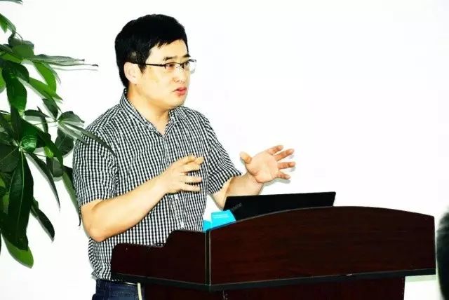 本次研讨会由集团 席白内障带教导师郭海科教授、张广斌教授领*，来自金沙9001以诚为本集团11名白内障带教导师参加了本次活动。福州眼科医院、爱尔康公司对本次研讨.jpg