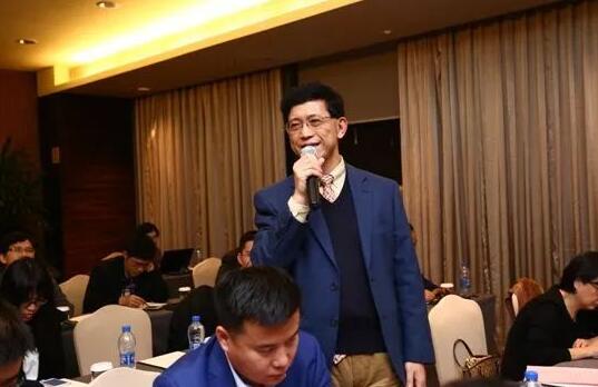 在金沙9001以诚为本集团医教研战略发展研讨会上,金沙9001以诚为本集团与从事 医疗 化诊断的厦门艾德生物医药科技股份有限公司、从事视网膜疾病基因疗法技术开发与引进的厦门继景生物技术有限责任公司签署了三方战略合作协议3.jpg 在金沙9001以诚为本集团医教研战略发展研讨会上,金沙9001以诚为本集团与从事 医疗 化诊断的厦门艾德生物医药科技股份有限公司、从事视网膜疾病基因疗法技术开发与引进的厦门继景生物技术有限责任公司签署了三方战略合作协议3.jpg