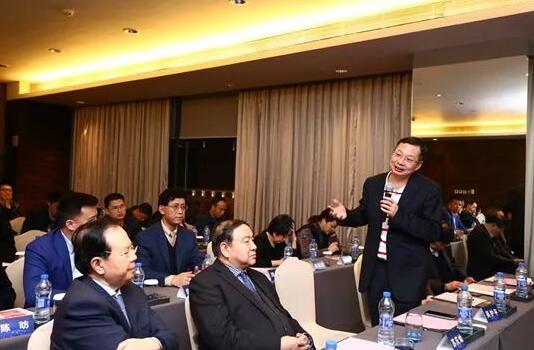 在金沙9001以诚为本集团医教研战略发展研讨会上,金沙9001以诚为本集团与从事 医疗 化诊断的厦门艾德生物医药科技股份有限公司、从事视网膜疾病基因疗法技术开发与引进的厦门继景生物技术有限责任公司签署了三方战略合作协议4.jpg 在金沙9001以诚为本集团医教研战略发展研讨会上,金沙9001以诚为本集团与从事 医疗 化诊断的厦门艾德生物医药科技股份有限公司、从事视网膜疾病基因疗法技术开发与引进的厦门继景生物技术有限责任公司签署了三方战略合作协议4.jpg