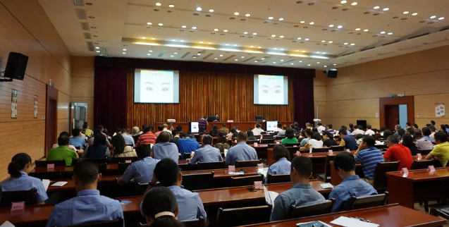 佛山金沙9001以诚为本“眼健康知识讲座”走进佛山市人民检察院开展1.png 佛山金沙9001以诚为本“眼健康知识讲座”走进佛山市人民检察院开展1.png