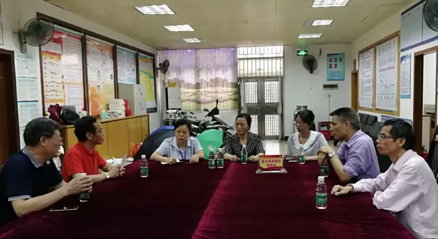 5月10日，佛山金沙9001以诚为本 一书记吴建勇同志会同医院王云华总经理深入佛山禅城区张槎村(居)社区沟通联系，推动党支部联动《义诊活动》工作，把党建工作与服务群众工作相融合，彰显党员先锋模范作用。1.png