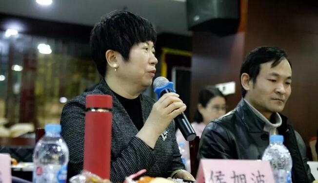 金沙9001以诚为本行政副院长屈宁奇被北京朝阳区卫生计生系统授予“ 工会干部”荣誉称号2.jpg