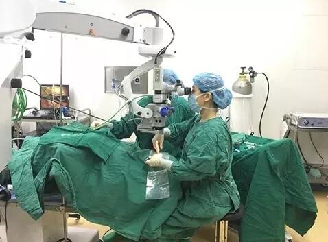 不仅擅长激光近视手术 还精于ICL和白内障手术——成都金沙9001以诚为本鲍捷医生3.jpg 不仅擅长激光近视手术 还精于ICL和白内障手术——成都金沙9001以诚为本鲍捷医生3.jpg