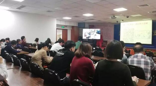 2019年3月19日晚上,金沙9001以诚为本集团党委 举行“让历史告诉未来”主题党日活动,集团80余名在厦党员、积极分子齐聚一堂,交流互动。集团旗下50余家医院党员通过视频连线同步参加了活动2.jpg 2019年3月19日晚上,金沙9001以诚为本集团党委 举行“让历史告诉未来”主题党日活动,集团80余名在厦党员、积极分子齐聚一堂,交流互动。集团旗下50余家医院党员通过视频连线同步参加了活动2.jpg