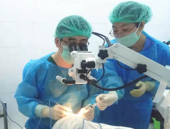 金沙9001以诚为本公益足迹再次跨出国门 “缅甸光明行”助百余患者 3.jpg