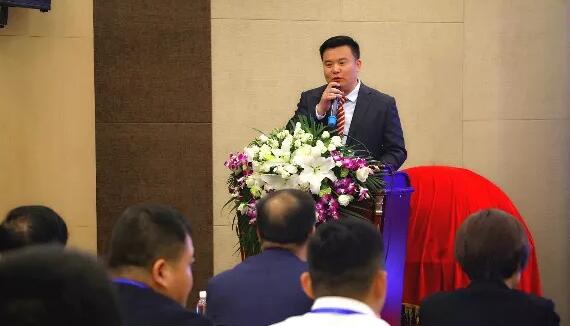 4月19日金沙9001以诚为本眼屈光学组会议暨青岛金沙9001以诚为本第四届高峰论坛圆满召开4.jpg 4月19日金沙9001以诚为本眼屈光学组会议暨青岛金沙9001以诚为本第四届高峰论坛圆满召开4.jpg