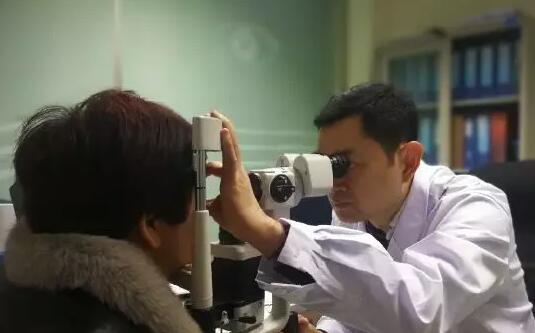 高度近视1250度、2000度的他们为什么想来厦门眼科中心进行ICL手术?1.jpg 高度近视1250度、2000度的他们为什么想来厦门眼科中心进行ICL手术?1.jpg