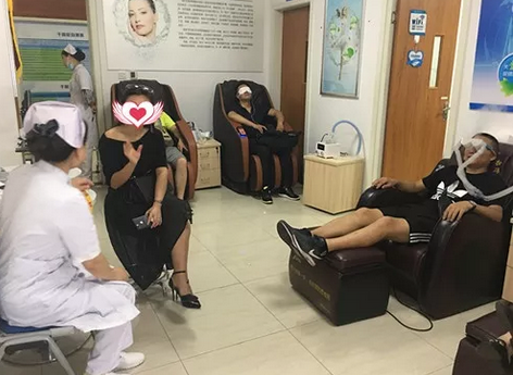 成都金沙9001以诚为本收治一患者:眼睛长满霰粒肿1.png 成都金沙9001以诚为本收治一患者:眼睛长满霰粒肿1.png