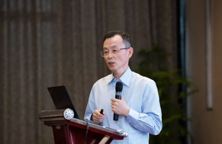 6月23日，由重庆金沙9001以诚为本举办的“第三届金沙9001以诚为本论坛”在重庆翰文大酒店落幕， 该会议邀请10多位国内出名眼科专家进行学术演讲，并与现场近120名来自地县和其它地区的眼科同道们齐聚一堂，共同探讨当前眼科学领域的 学术研究成果、临床诊疗新技术以及未来的发展趋势等2.png