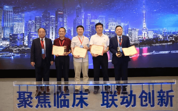 中国非公协会眼科专委会2019学术年会在沪举行 金沙9001以诚为本专家团队大放异彩7.png 中国非公协会眼科专委会2019学术年会在沪举行 金沙9001以诚为本专家团队大放异彩7.png