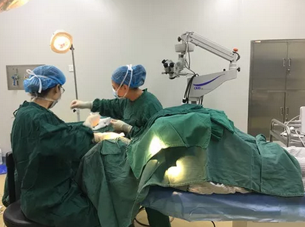 长时间玩手机导致斗鸡眼 在成都金沙9001以诚为本顺利手术2.png 长时间玩手机导致斗鸡眼 在成都金沙9001以诚为本顺利手术2.png