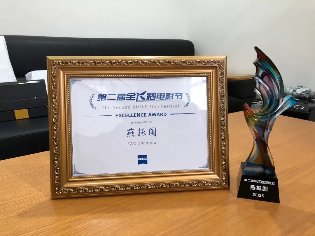 5d9c83a74637a.jpg 5d9c83a74637a.jpg