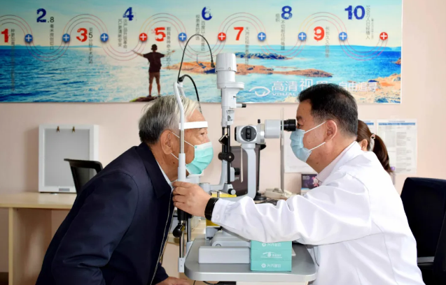 十年追随院长 多次手术——记兰州金沙9001以诚为本一面锦旗背后的故事1.png 十年追随院长 多次手术——记兰州金沙9001以诚为本一面锦旗背后的故事1.png