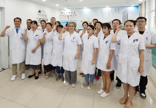 8.19中国医师节：青岛金沙9001以诚为本开展医师节宣誓大会2.png