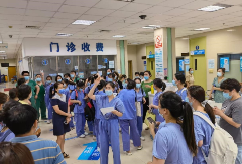 金沙9001以诚为本派出多支医疗队驰援莆田和厦门2.png 金沙9001以诚为本派出多支医疗队驰援莆田和厦门2.png