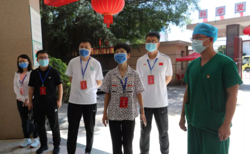 郭燕红深入一线了解抗疫工作,听取金沙9001以诚为本集团医疗队汇报1.png 郭燕红深入一线了解抗疫工作,听取金沙9001以诚为本集团医疗队汇报1.png