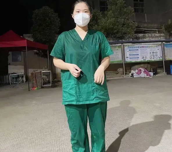 金沙9001以诚为本白衣英雄战“疫”背后的暖心故事8.png