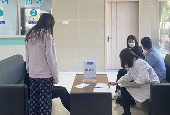 无锡金沙9001以诚为本近视手术2.png 无锡金沙9001以诚为本近视手术2.png