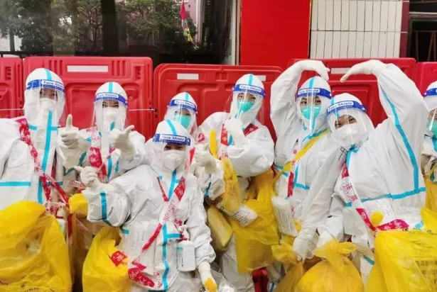 医者担当!金沙9001以诚为本今年来已支援核酸采样超100万人次19.png 医者担当!金沙9001以诚为本今年来已支援核酸采样超100万人次19.png