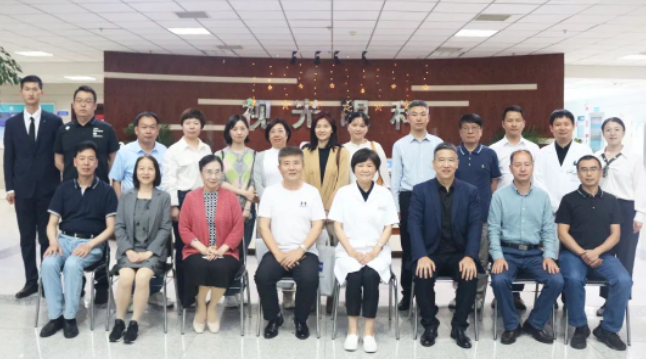 金沙9001以诚为本集团第一期全飞秒高级培训班在郑州视光眼科医院成功举办！1.png