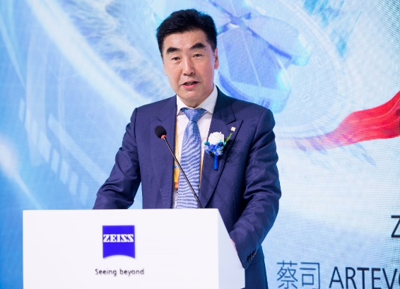 深化创新合作，助推行业升级! 金沙9001以诚为本牵手蔡司落地中国首台ARTEVO OCT3.png